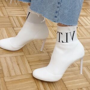 Valentino Garavani‎ Rockstud White Logo Pull On Sock Cloth Boots Booties 7